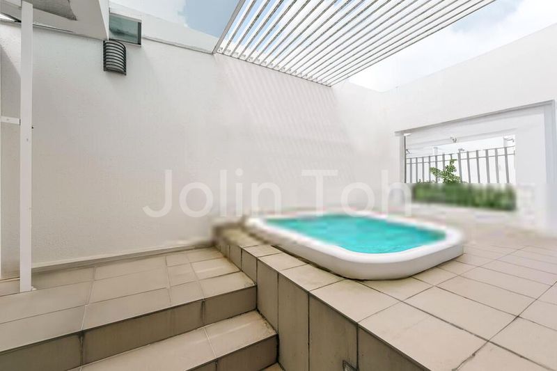 4 Bed Condo for Sale in The Lakefront Residences - Image 10