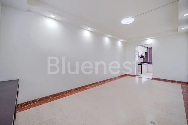 3 Room (3NG) HDB for Sale in 304 Bukit Batok Street 31 - Image 2