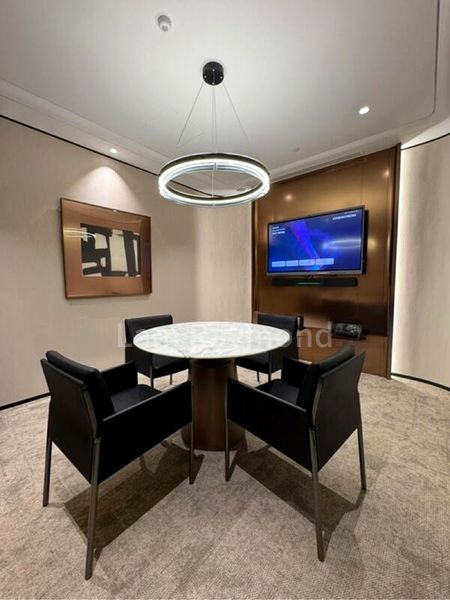 Office for Rent: Gateway East - Image 10