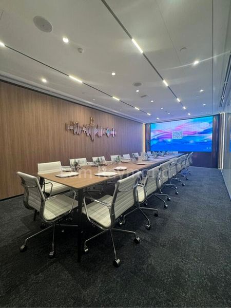 Office for Rent: Gateway East - Image 6