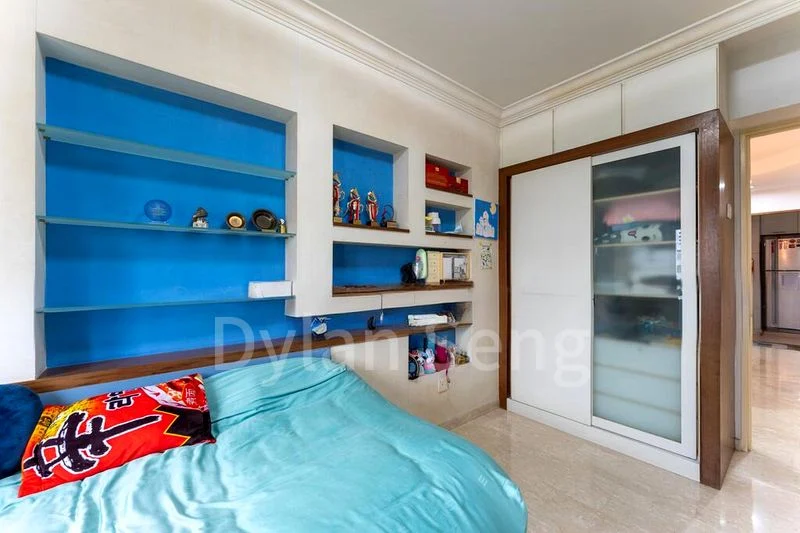 5 Room (5I) HDB for Sale in  980B Buangkok Crescent - Image 3