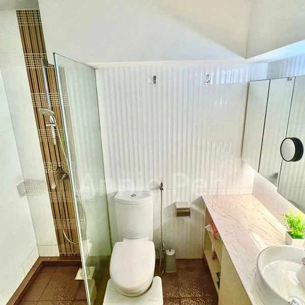 3 Room (3S) HDB for Sale in  18 Cantonment Close - Image 2