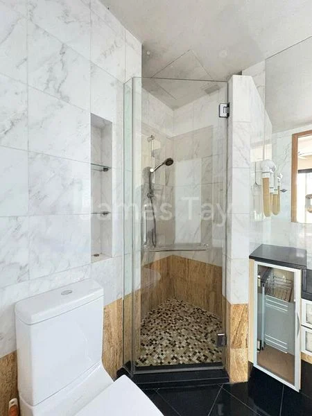 2 Bed Condo for Rent in  Nathan Place - Image 11