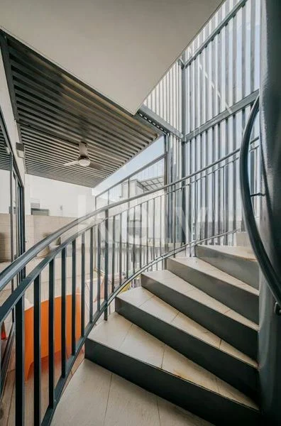 3 Bed Condo for Sale in  River Isles - Image 4