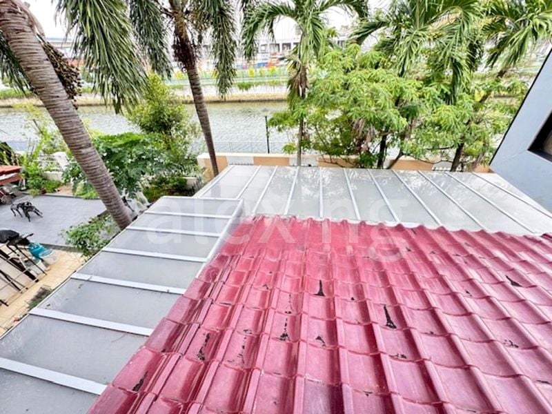 5 Bed Semi-Detached House (Landed) for Sale in Siew Lim Park - Image 1