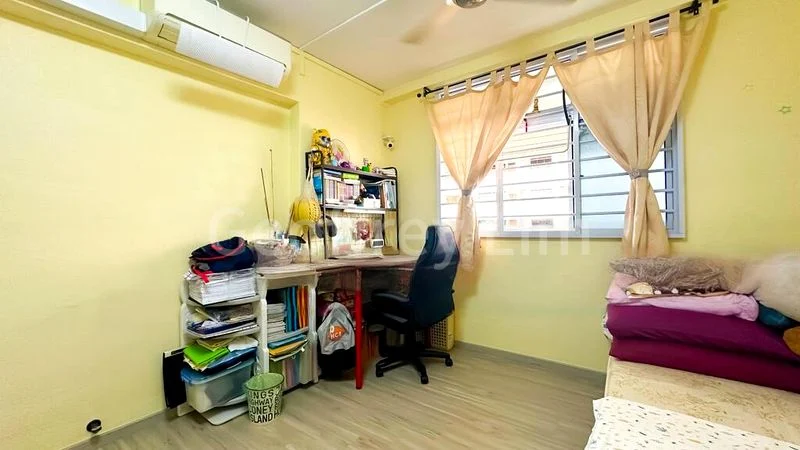 4 Room (4S) HDB for Sale in 148 Bedok Reservoir Road - Image 6