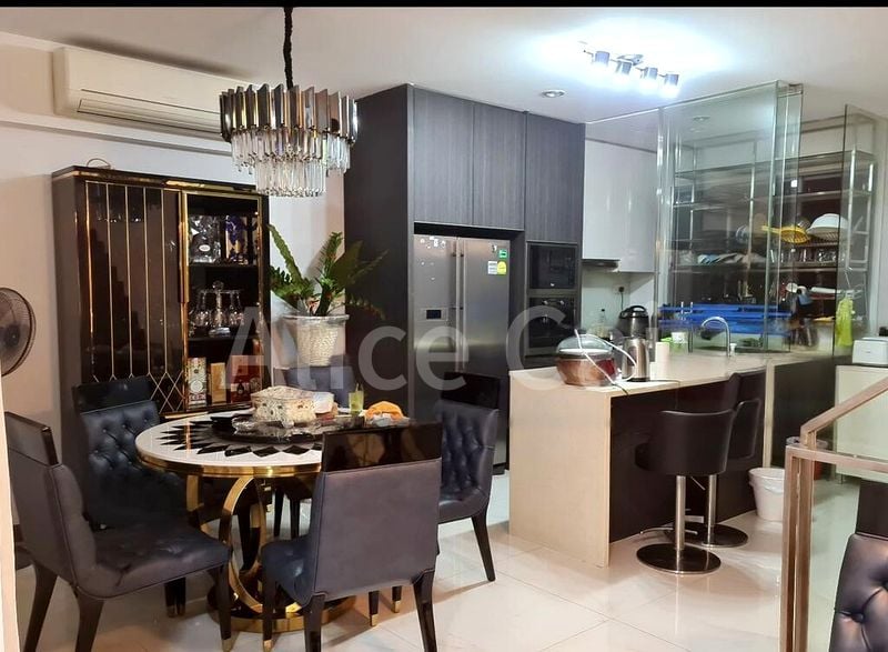 4 Bed Townhouse (Landed) for Sale in  Hillsta - Image 5