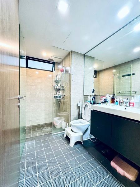 3 Bed Condo for Sale in Waterbay - Image 6