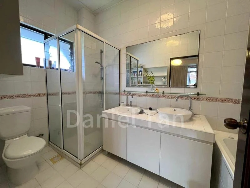 5 Bed Semi-Detached House (Landed) for Rent in  Orchid Village - Image 7