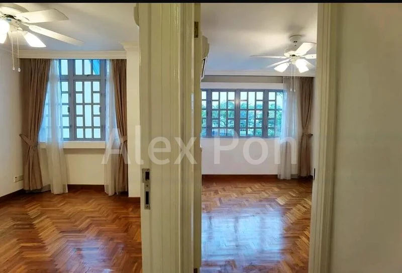 4 Bed Cluster House (Landed) for Rent in Chancery Grove - Image 2