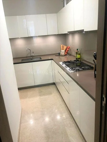 3 Bed Condo for Rent in  Gramercy Park - Image 2