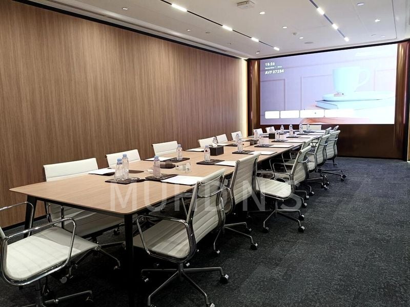 Office for Rent: GATEWAY EAST - Image 4