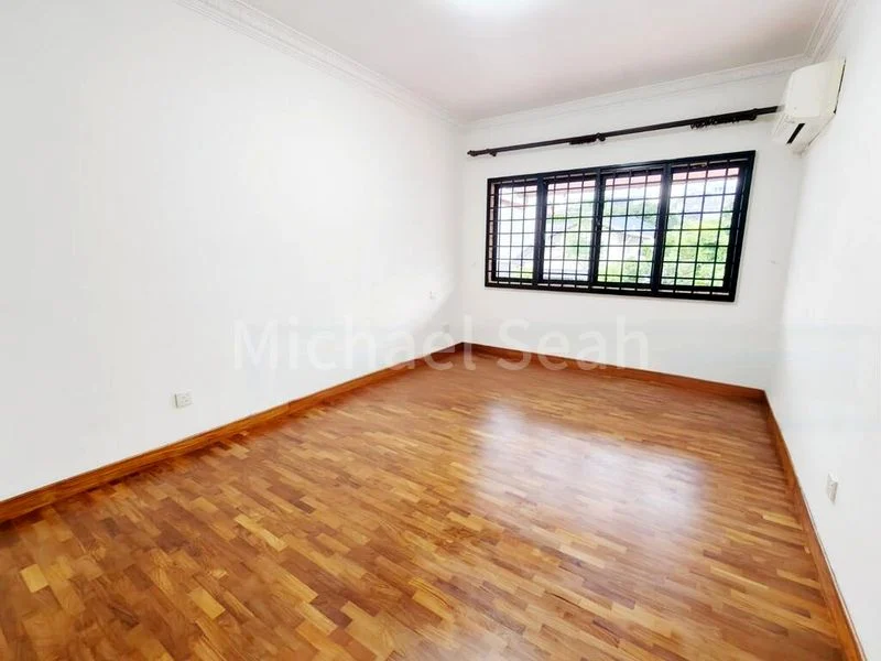 5 Bed Terraced House (Landed) for Rent in  Bartley Rise Estate - Image 10