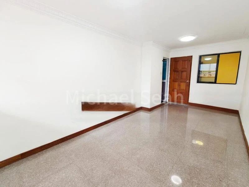 5 Bed Terraced House (Landed) for Rent in  Bartley Rise Estate - Image 4