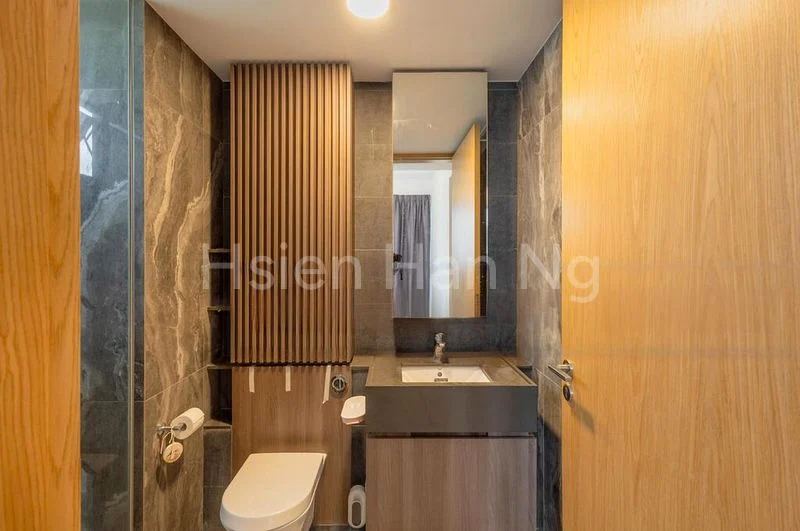 2 Bed Condo for Sale in  Midwood - Image 14