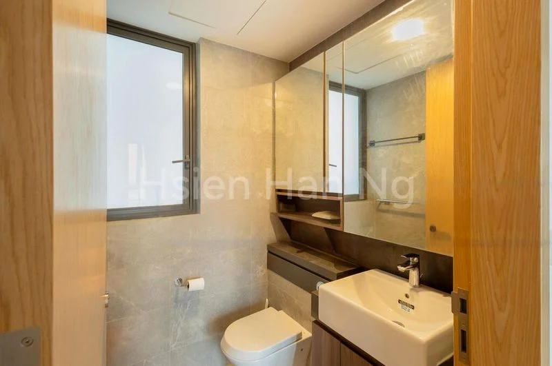 2 Bed Condo for Sale in  Midwood - Image 10