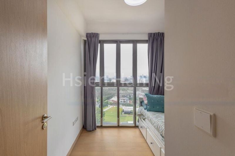 2 Bed Condo for Sale in  Midwood - Image 12