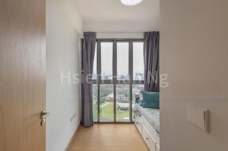 2 Bed Condo for Sale in  Midwood - Image 13