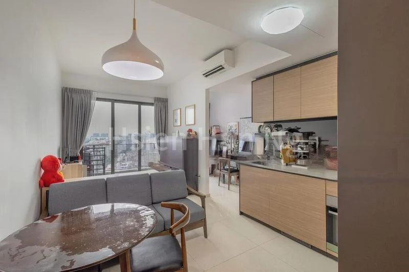 2 Bed Condo for Sale in  Midwood - Image 4