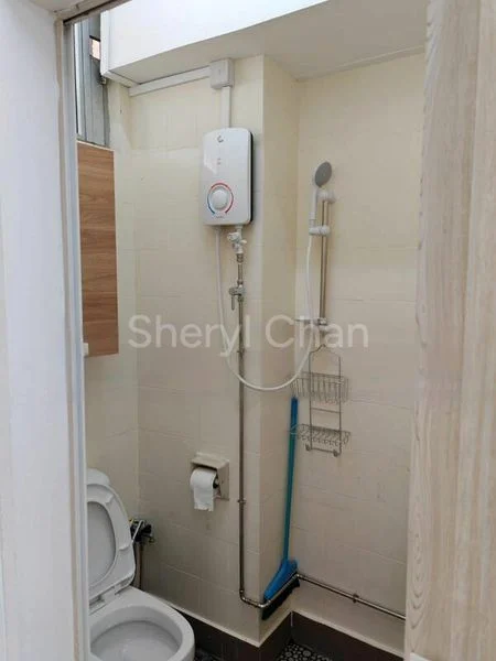 Shop / Shophouse for Rent: JK Building - Image 5