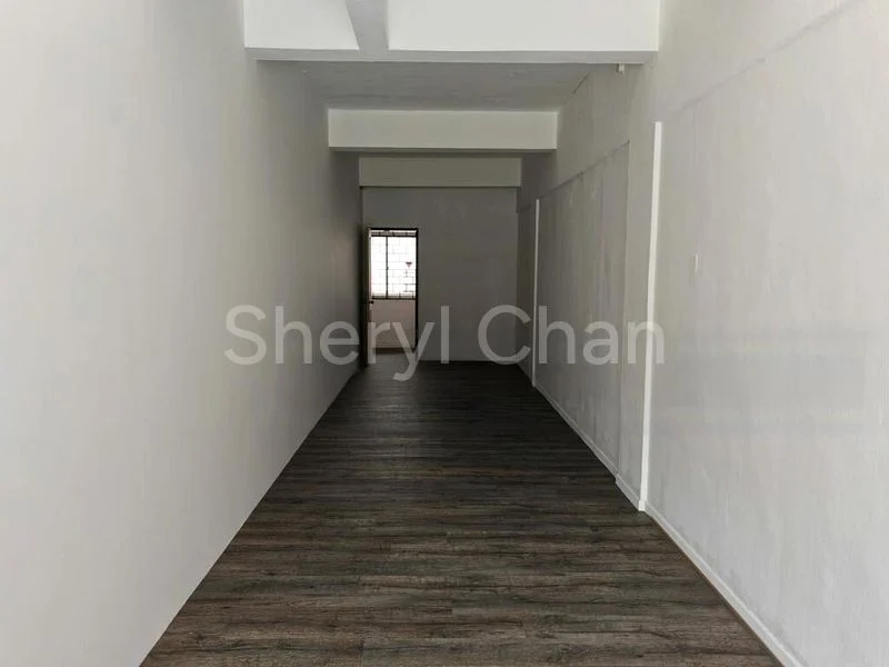 Shop / Shophouse for Rent: JK Building - Image 1
