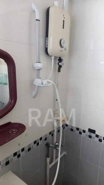 Master Room (HDB) for Rent in 719 Yishun Street 71 - Image 4