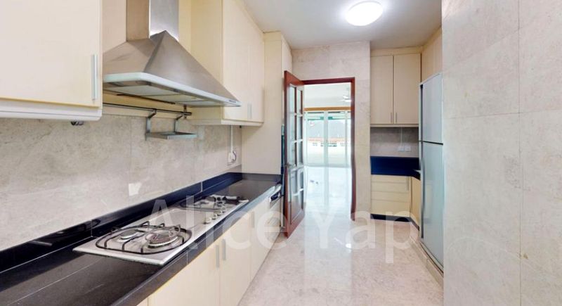 4 Bed Condo for Rent in Pepys Hill Condominium - Image 12