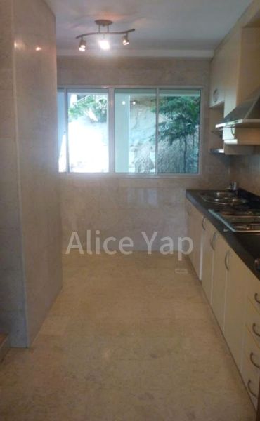 4 Bed Condo for Rent in Pepys Hill Condominium - Image 10