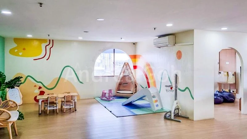 Office for Sale: Sim Lim Tower - Image 2