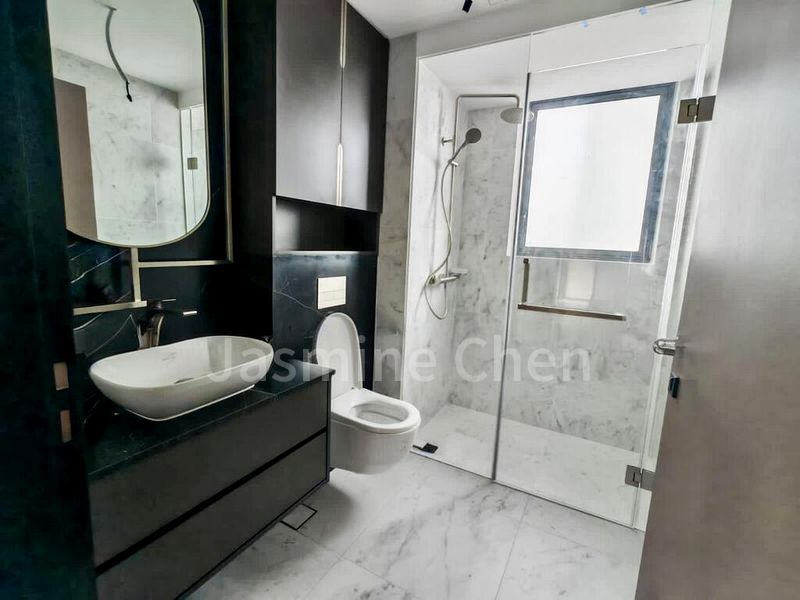 2 Bed Condo for Rent in  Newport Residences / Newport Tower - Image 4