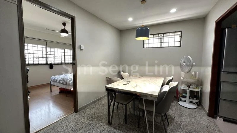 Common Room (HDB) for Rent in  435 Hougang Avenue 8 - Image 5