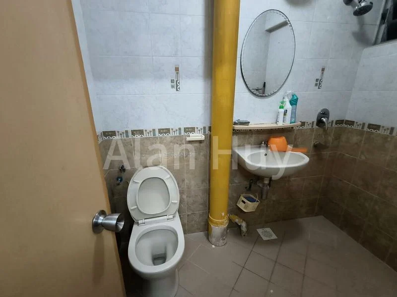 Room (Condo) for Rent in  Neptune Court - Image 5