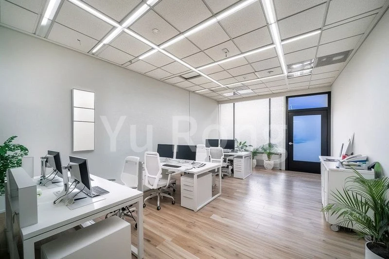Office for Rent in Golden Mile Tower - Image 1