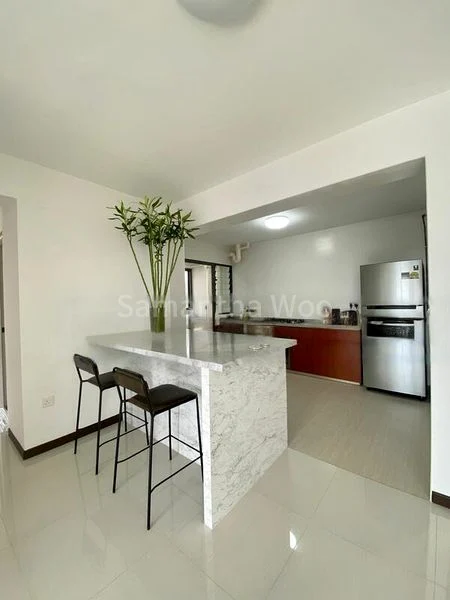 5 Room (5I) HDB for Rent in  445A Clementi Avenue 3 - Image 4