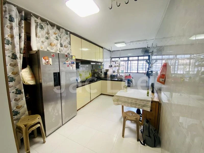 4 Room (4NG) HDB for Sale in  101 Jalan Rajah - Image 6