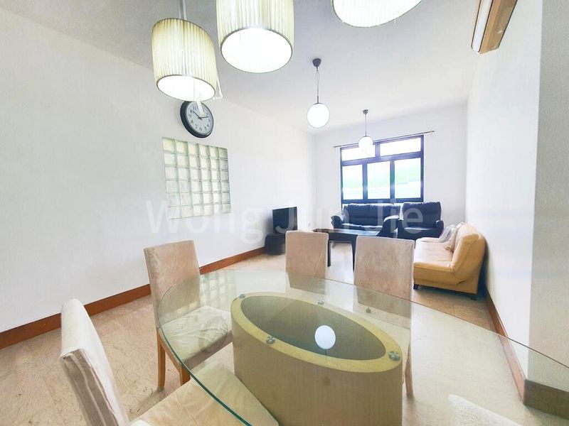 3 Bed Condo for Sale in  Seletaris - Image 5