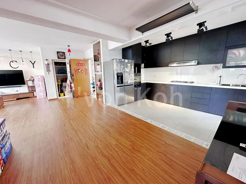 5 Room (5I) HDB for Rent in  166A Yung Kuang Road - Image 2