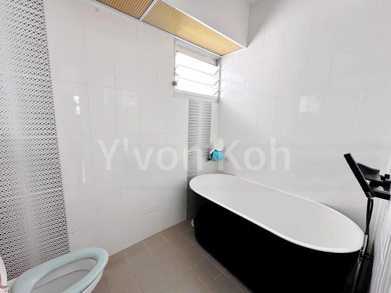5 Room (5I) HDB for Rent in  166A Yung Kuang Road - Image 8