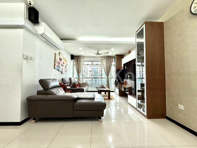 5 Room (5I) HDB for Sale in  171B Edgedale Plains - Image 3
