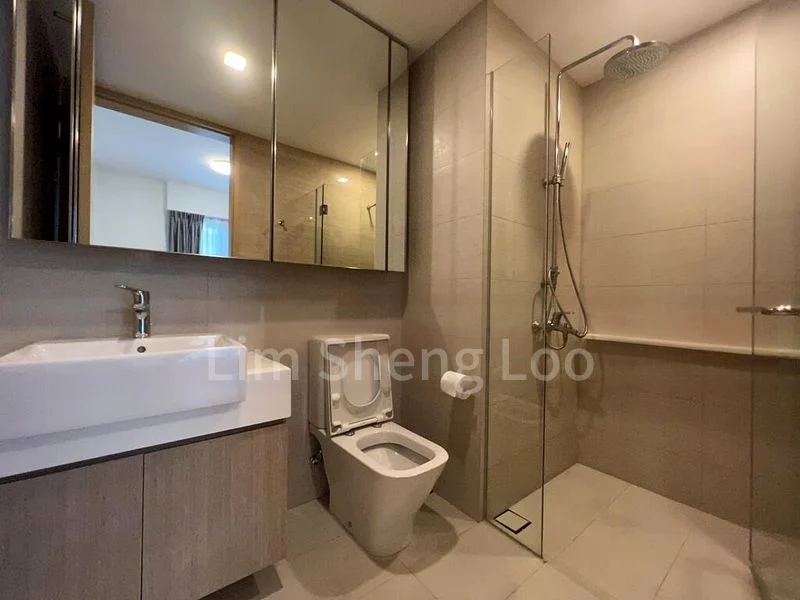 2 Bed Condo for Rent in  Thomson Three - Image 5