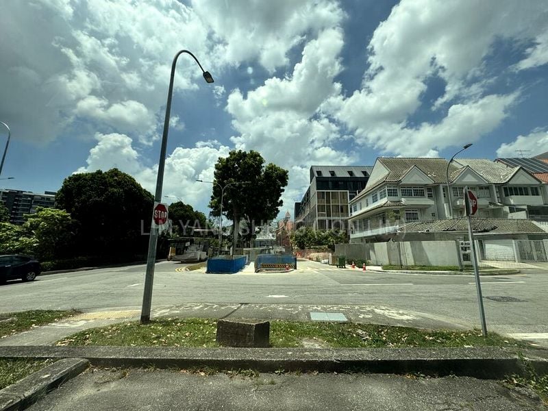 Food & Beverage for Rent: 2 Teck Chye Terrace - Image 1