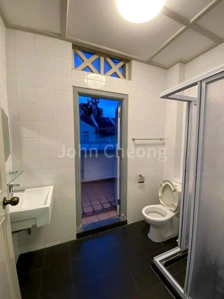 4 Bed Terraced House (Landed) for Rent in  Townerville - Image 9