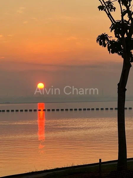 8 Bed Bungalow (Landed) for Sale in Wak Hassan Drive - Image 2