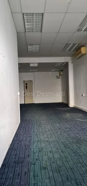 Shop / Shophouse for Sale: 6% Return, 3 Adjoining Nightclub License, 2 Storey+Mezzanine - Image 2