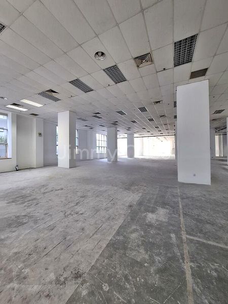 Light Industrial (B1) for Sale: FREEHOLD B1 | City Fringe | Standalone Bldg, Ample Loading Bays; Suits Logistics - Image 7