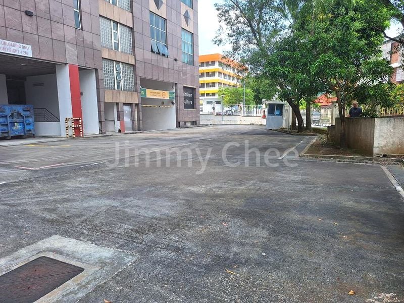Light Industrial (B1) for Sale: FREEHOLD B1 | City Fringe | Standalone Bldg, Ample Loading Bays; Suits Logistics - Image 4
