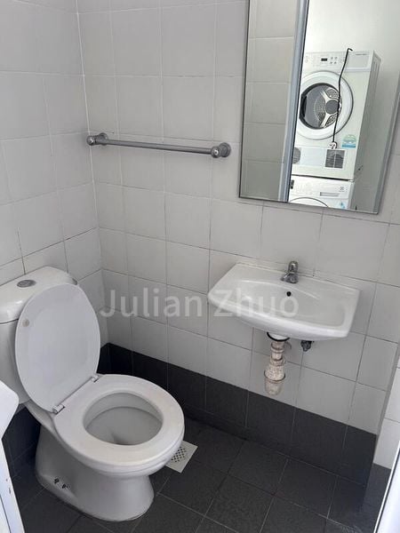 4 Bed Condo for Rent in  Suites @ Cairnhill - Image 13