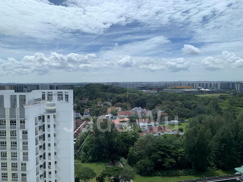 5 Room (5I) HDB for Sale in  409A Northshore Drive - Image 2