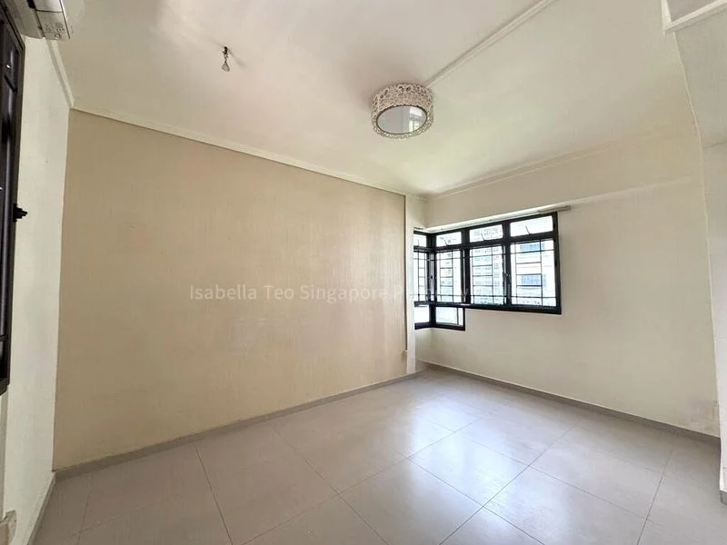 5 Room (5I) HDB for Sale in 360 Yung An Road - Image 4