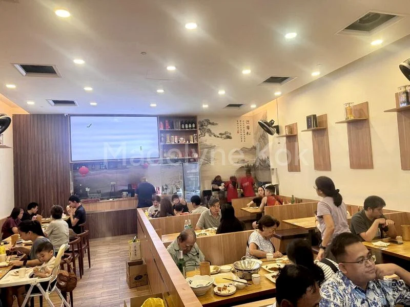 Shop / Shophouse for Rent: Junction Nine - Image 3